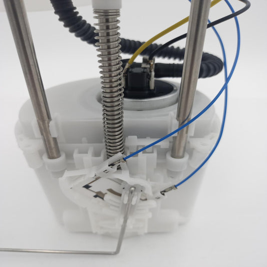 BOMBA DE GASOLINA MÓDULO FORD IKON 01-07 (CONECTOR DE 6 PINES) 8225E 37312 X3GU9H307CD