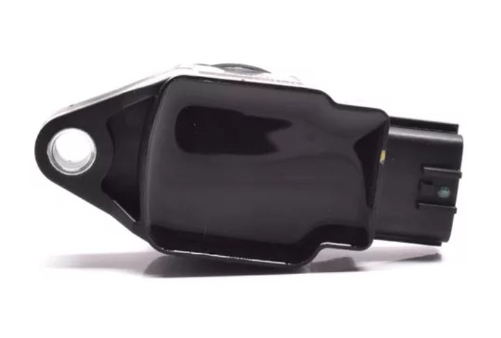 BOBINA DE IGNICIÓN NISSAN VERSA 12-22 KICKS 17-22 NV350 URVAN 20-22