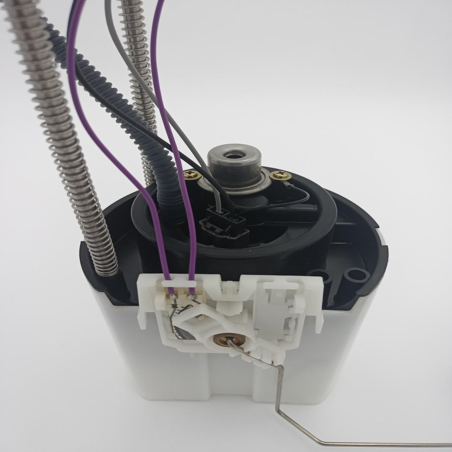 BOMBA DE GASOLINA ELECTRICA A.P. DODGE NITRO 3.7L