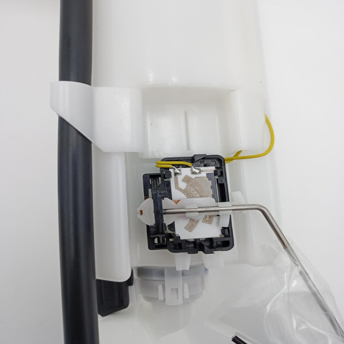 BOMBA DE GASOLINA MÓDULO DODGE NEON 95-97 (TANQUE DE ACERO)