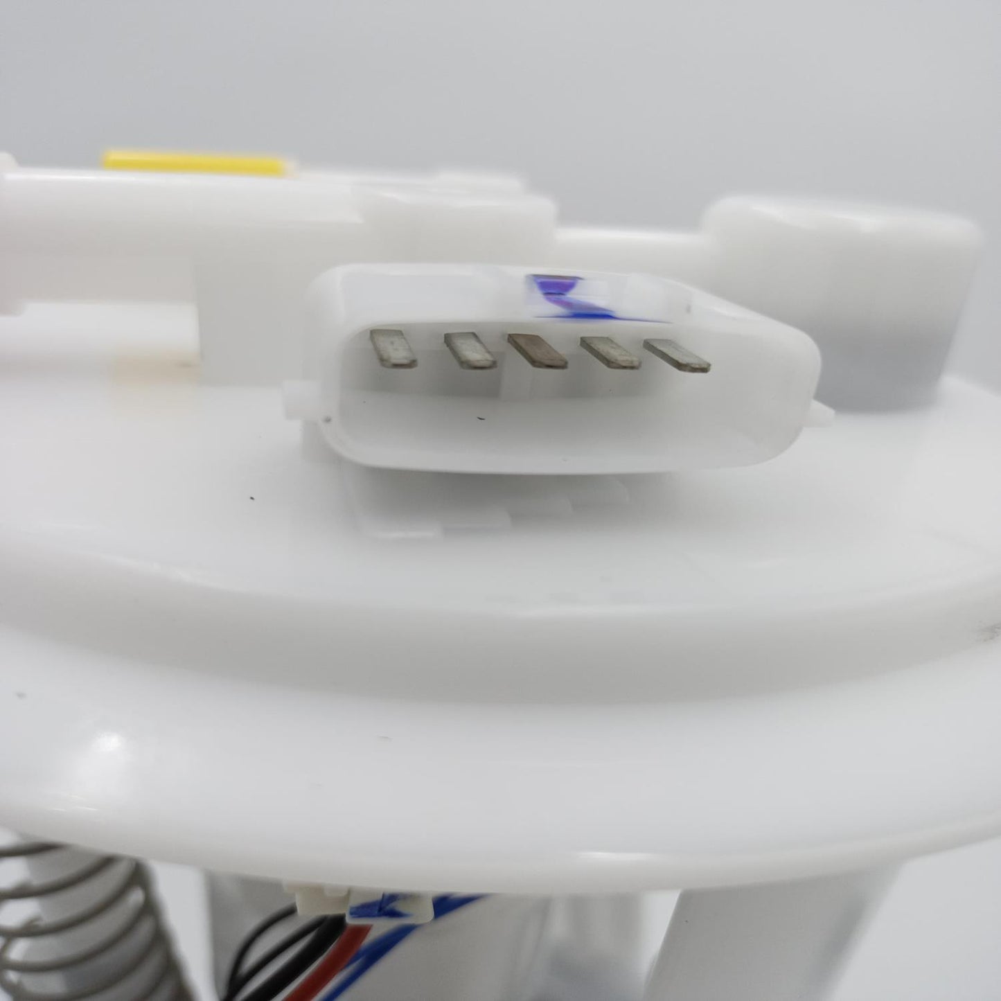 BOMBA DE GASOLINA ELECTRICA NISSAN FRONTIER PATHFINDER XTERRA 6,4CIL 05-11 C38395 0607011 0607003