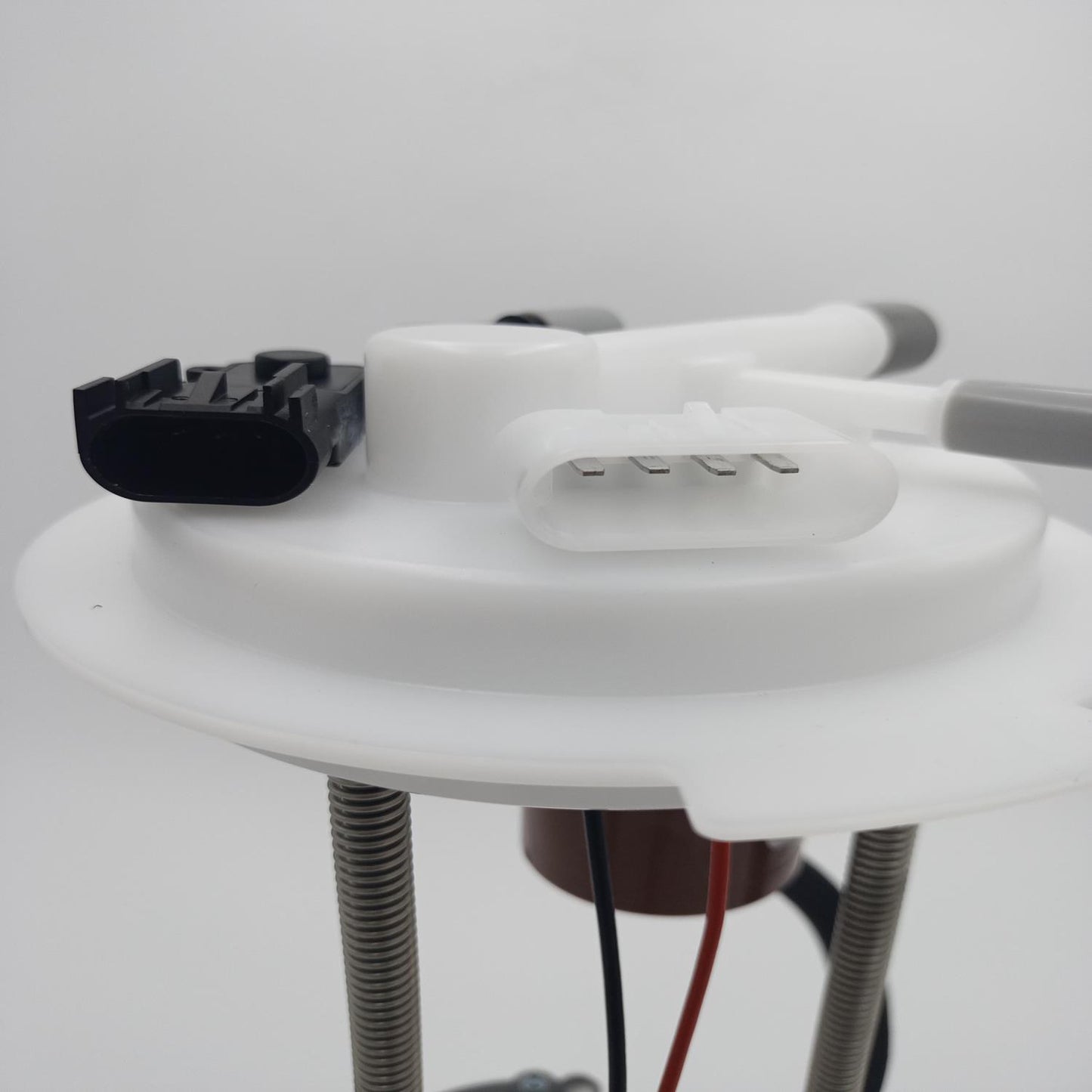 BOMBA DE GASOLINA CHEYENNE SILVERADO 2500 SIERRA 1500 CHEYENNE , SILVERADO 1500 , 2500 SIERRA 1500 8 CILINDROS 5.3 LITROS OHV CAJA LARGA , DIST. / EJES 78.7” 2010-2013 E-4009  0612223 P-76851